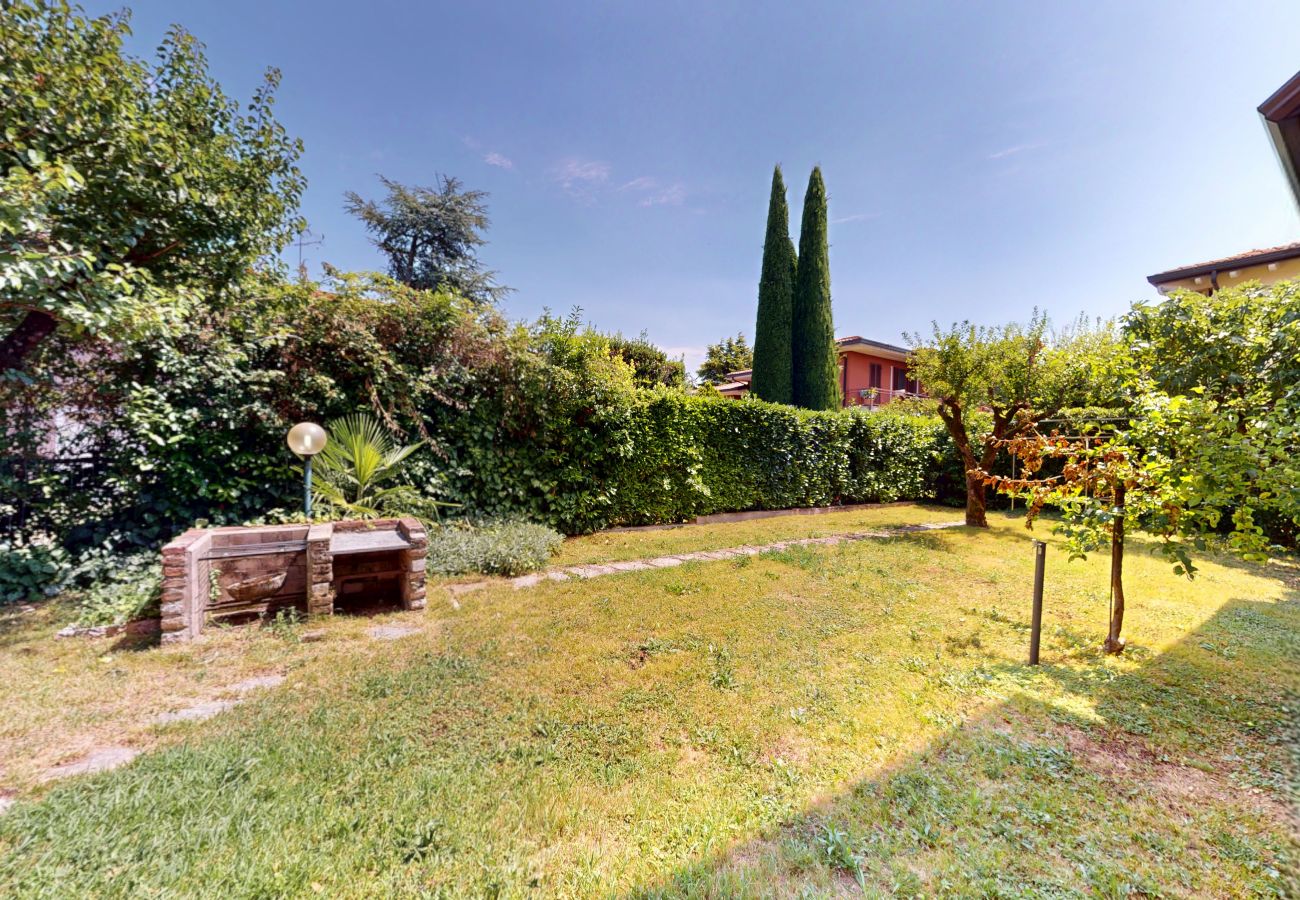 Villa in Sirmione - Villa Valentine Lakeside by Bookinggard