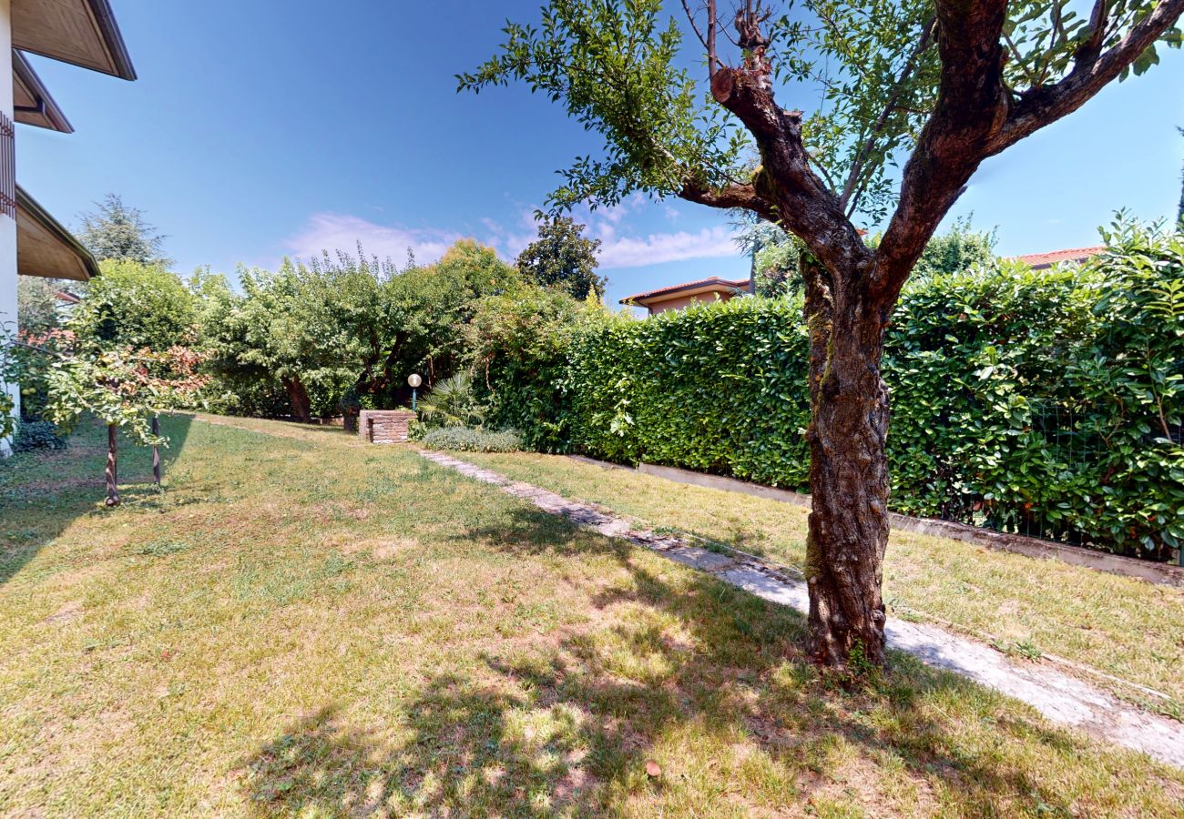 Villa in Sirmione - Villa Valentine Lakeside by Bookinggard
