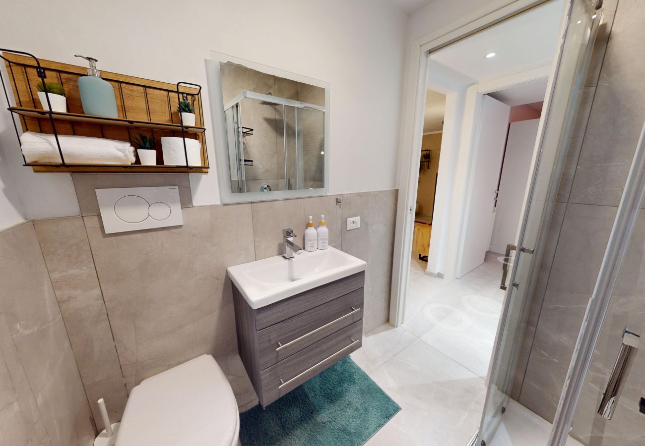 Chalet in Soiano del Lago - Harmonia Cottage by Bookinggardalake