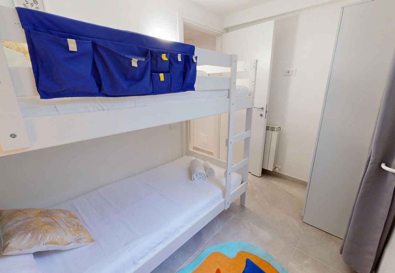 Chalet in Soiano del Lago - Harmonia Cottage by Bookinggardalake