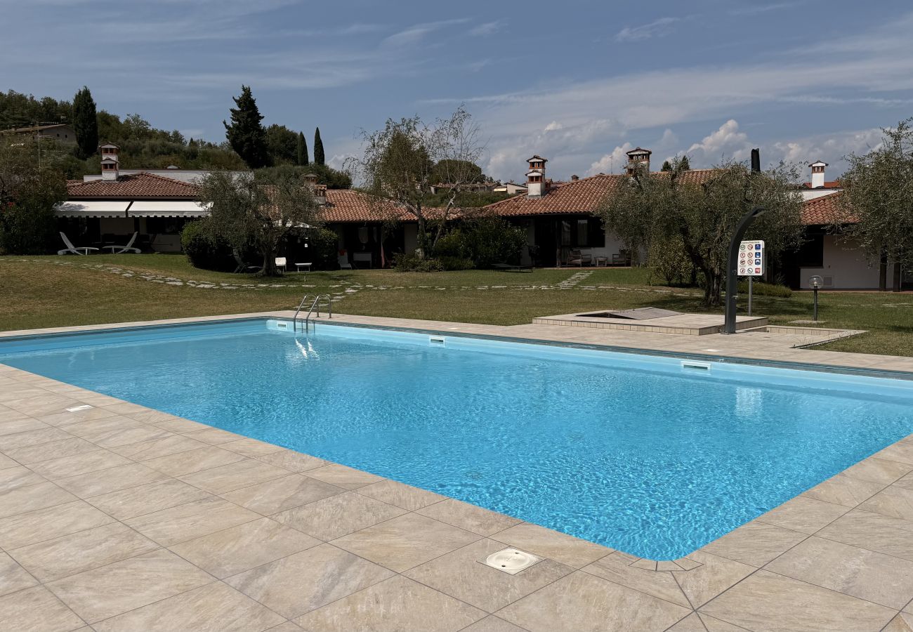 Chalet in Soiano del Lago - Harmonia Cottage by Bookinggardalake