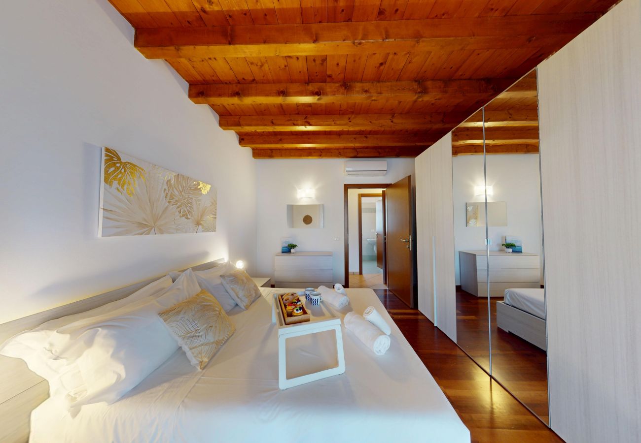 Ferienwohnung in Manerba del Garda - Ulivo Apartment By Bookinggardalake