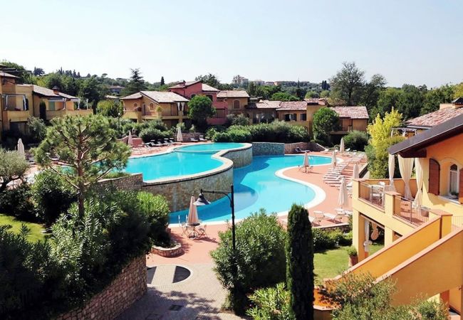Ferienwohnung in Manerba del Garda - Borgo del Torchio C8 ByBookinggardalake