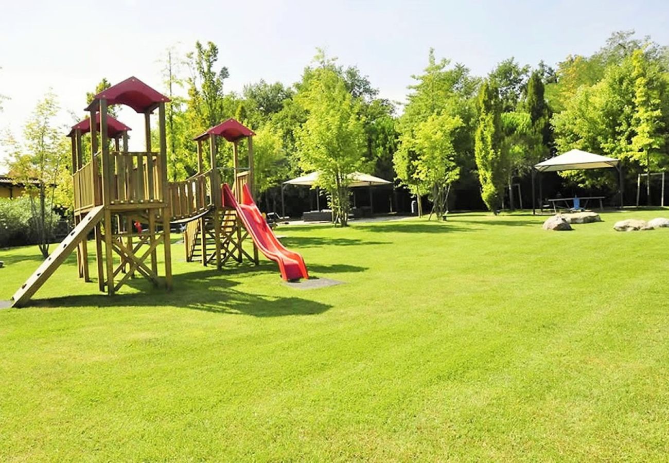 Ferienwohnung in Manerba del Garda - Borgo Torchio H3 ByBookinggardalake