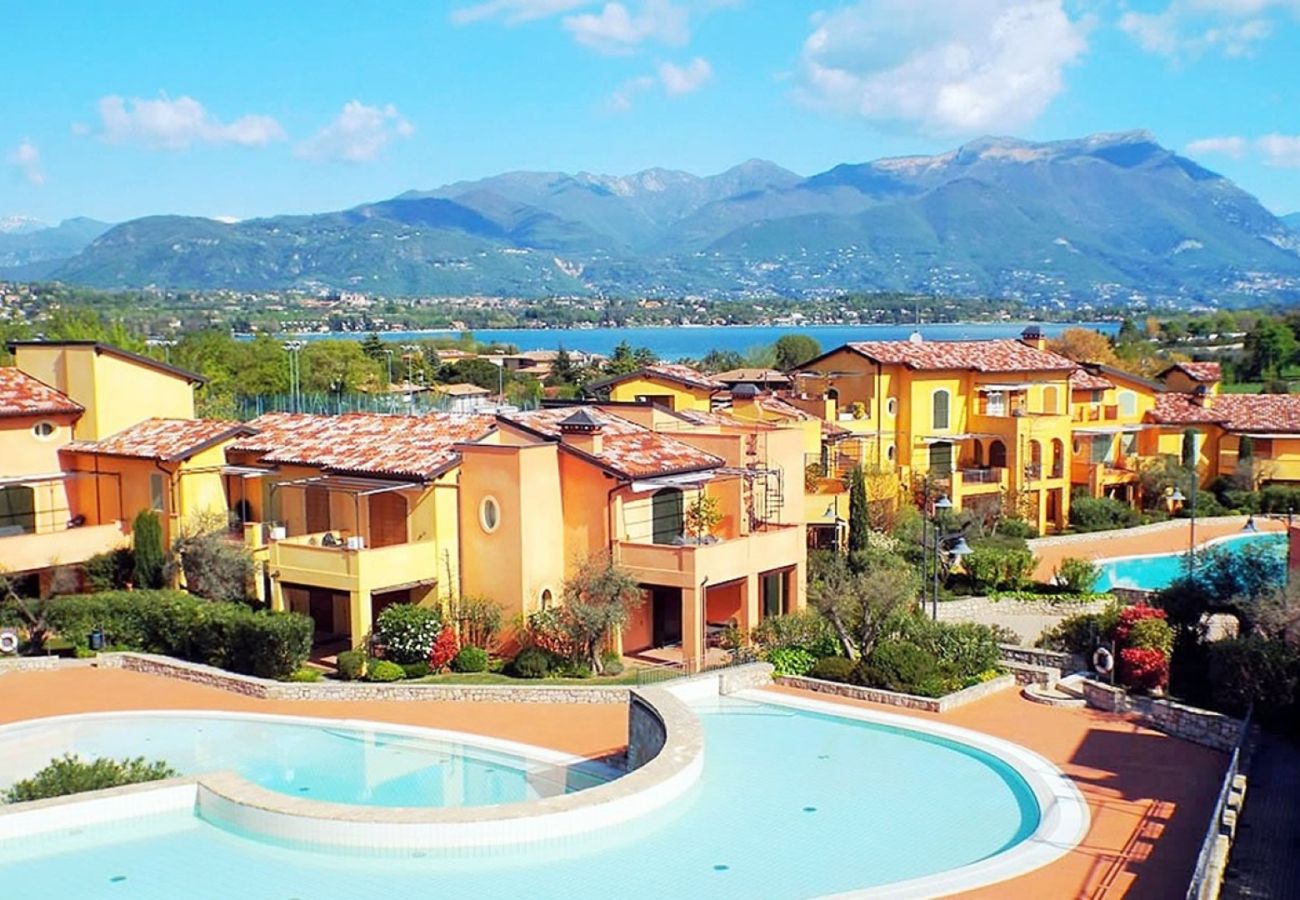 Ferienwohnung in Manerba del Garda - Borgo Torchio H3 ByBookinggardalake