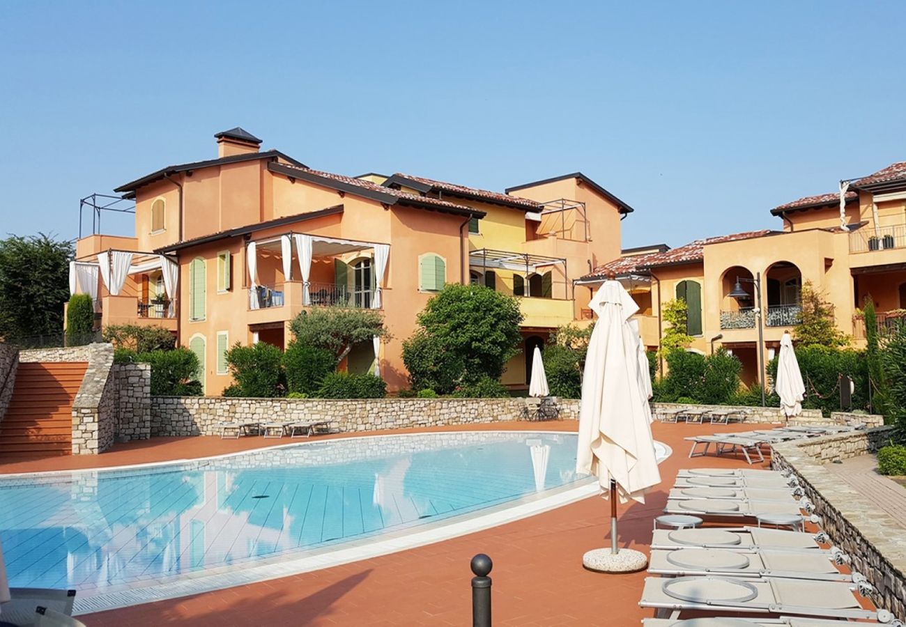 Ferienwohnung in Manerba del Garda - Borgo Torchio H3 ByBookinggardalake