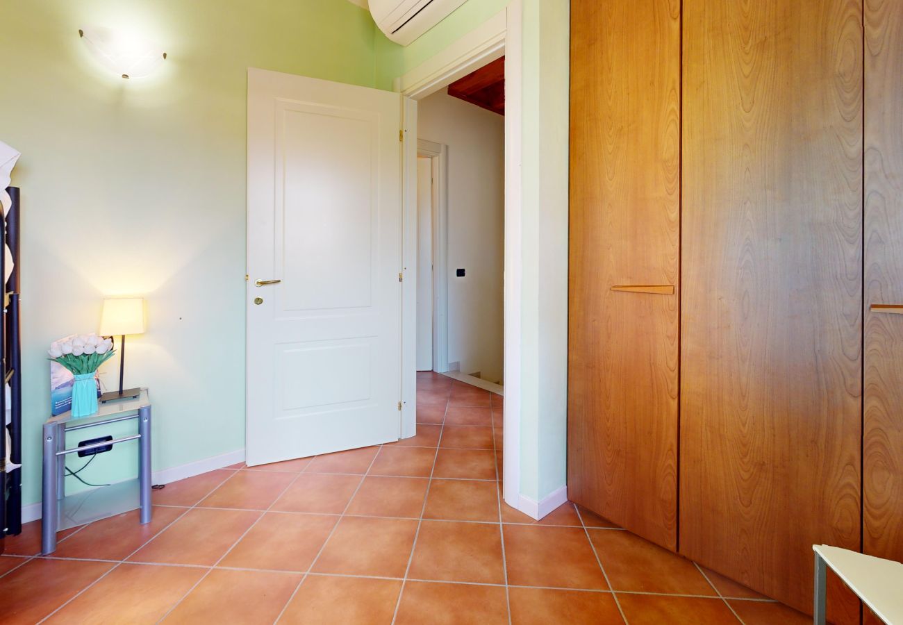 Ferienwohnung in Manerba del Garda - Borgo Torchio H3 ByBookinggardalake