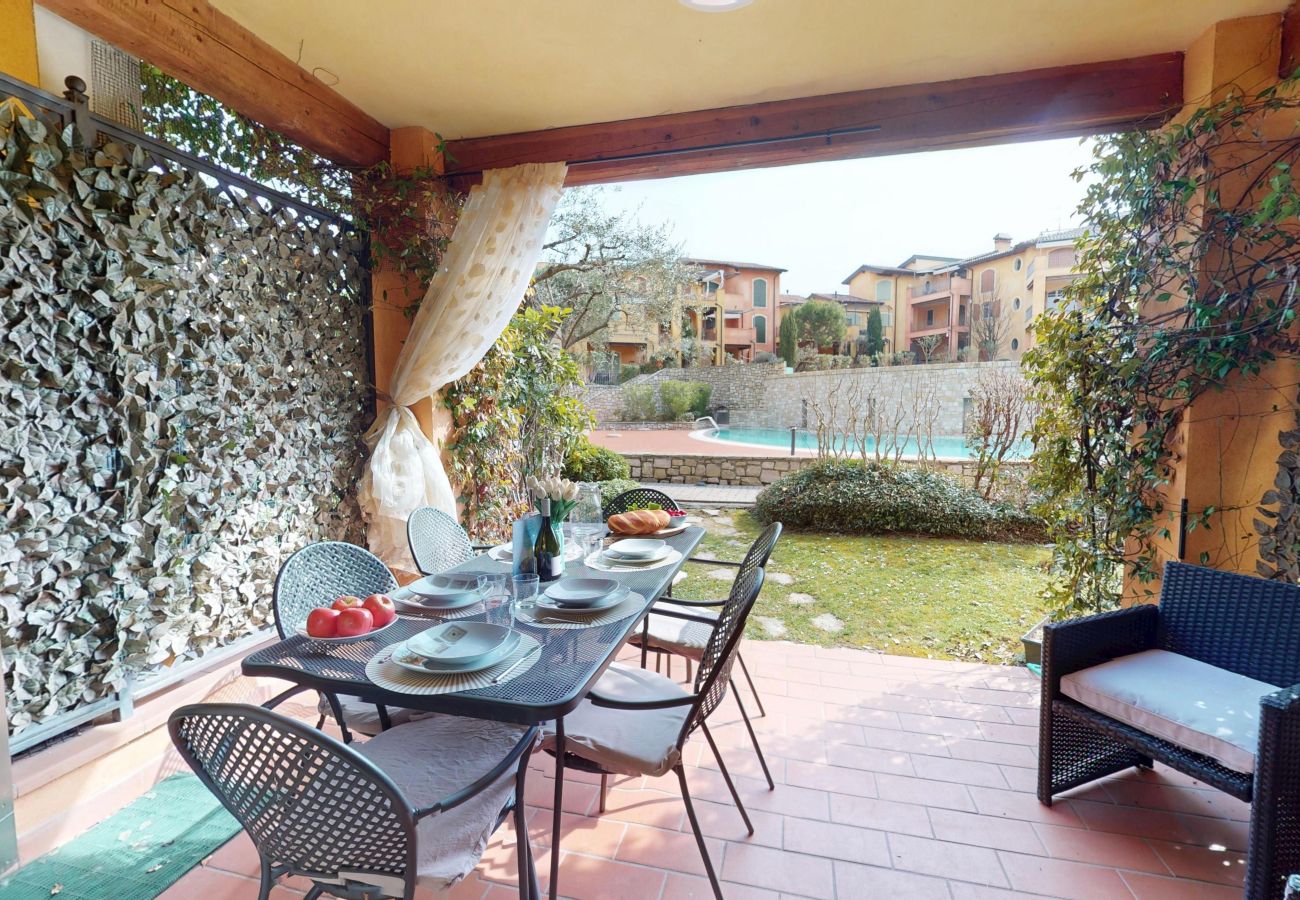 Ferienwohnung in Manerba del Garda - Borgo Torchio H3 ByBookinggardalake