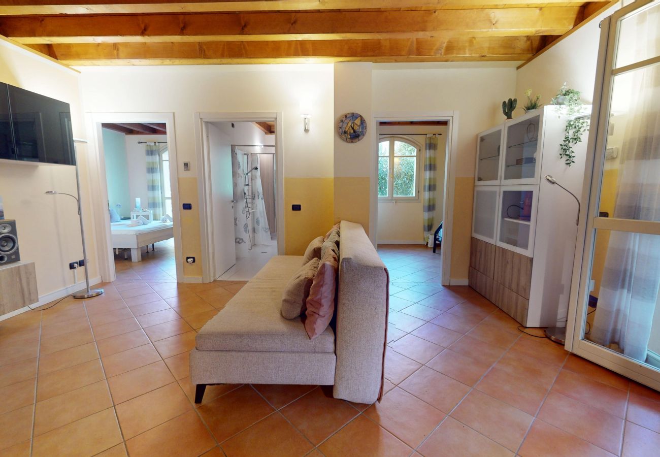 Ferienwohnung in Manerba del Garda - Borgo Torchio F1 By Bookinggardalake