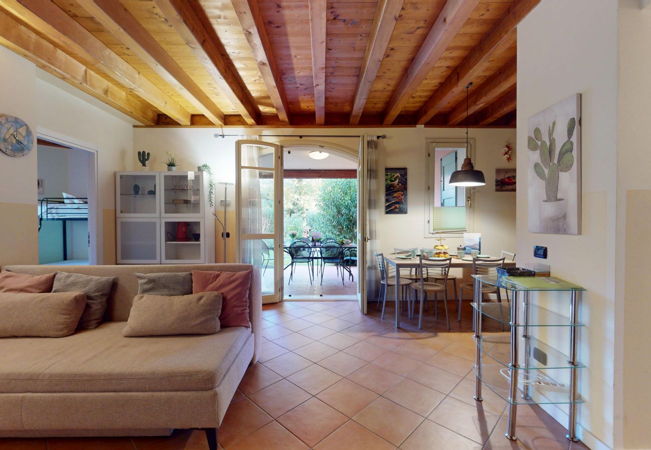 Ferienwohnung in Manerba del Garda - Borgo Torchio F1 By Bookinggardalake