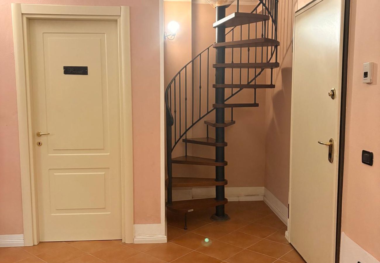 Ferienwohnung in Manerba del Garda - Borgo Torchio F1 By Bookinggardalake