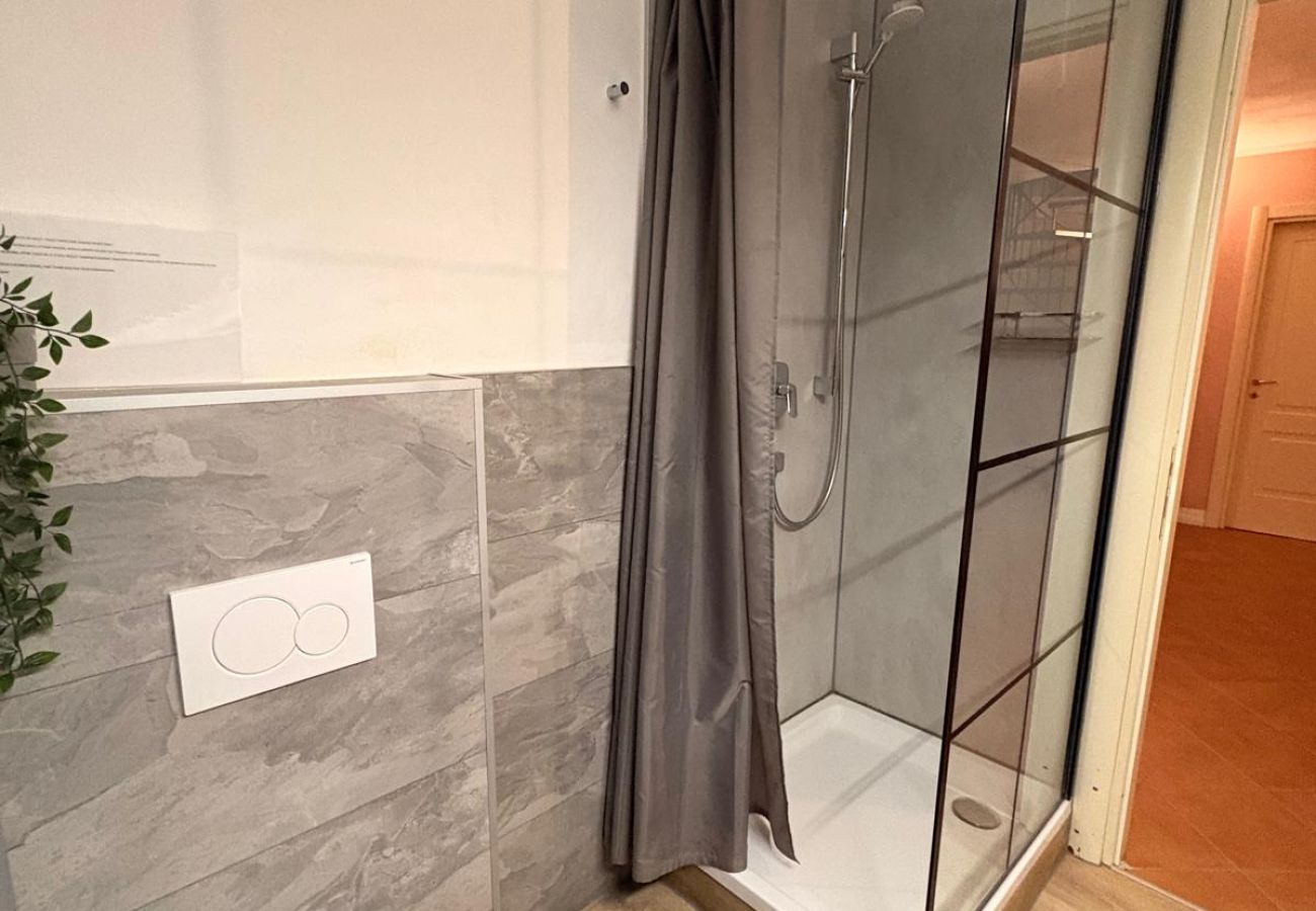 Ferienwohnung in Manerba del Garda - Borgo Torchio F1 By Bookinggardalake