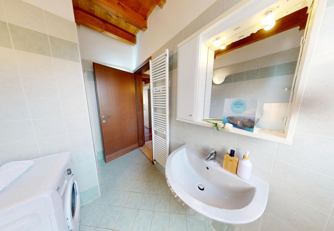 Ferienwohnung in Manerba del Garda - Sakura House By Bookinggardalake