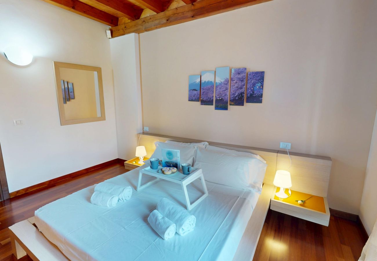 Ferienwohnung in Manerba del Garda - Sakura House By Bookinggardalake