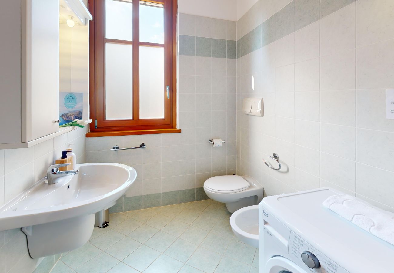 Ferienwohnung in Manerba del Garda - Sakura House By Bookinggardalake