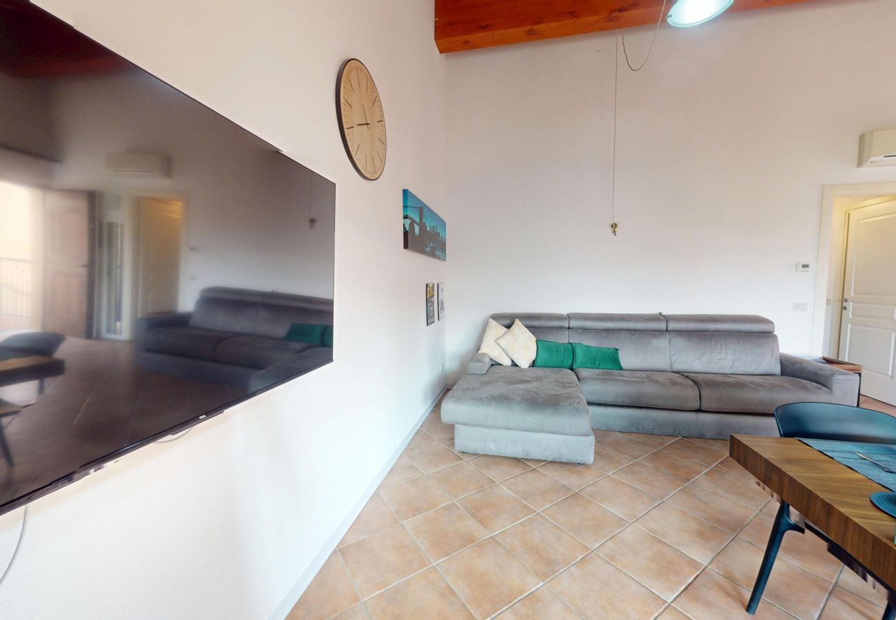 Ferienwohnung in Manerba del Garda - La Rocca Di Manerba relaxing pool  By Bookinggarda