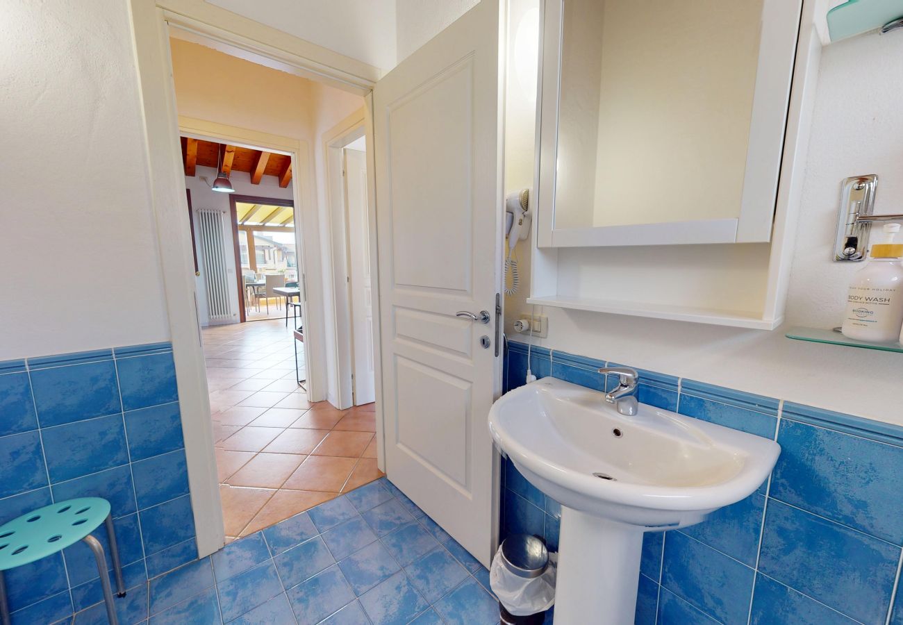 Ferienwohnung in Manerba del Garda - La Rocca Di Manerba relaxing pool  By Bookinggarda