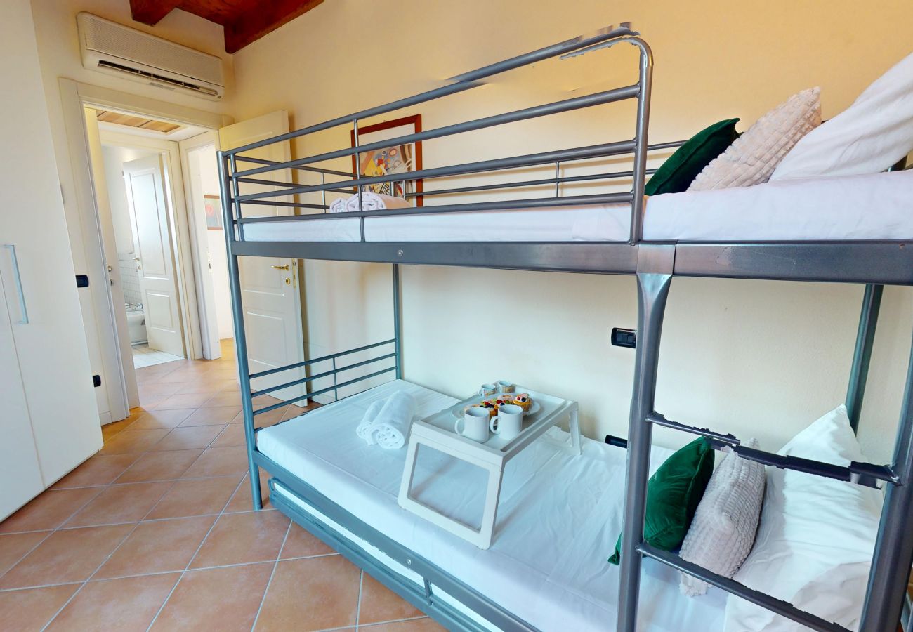 Ferienwohnung in Manerba del Garda - Borgo Torchio F23 By Bookinggardalake