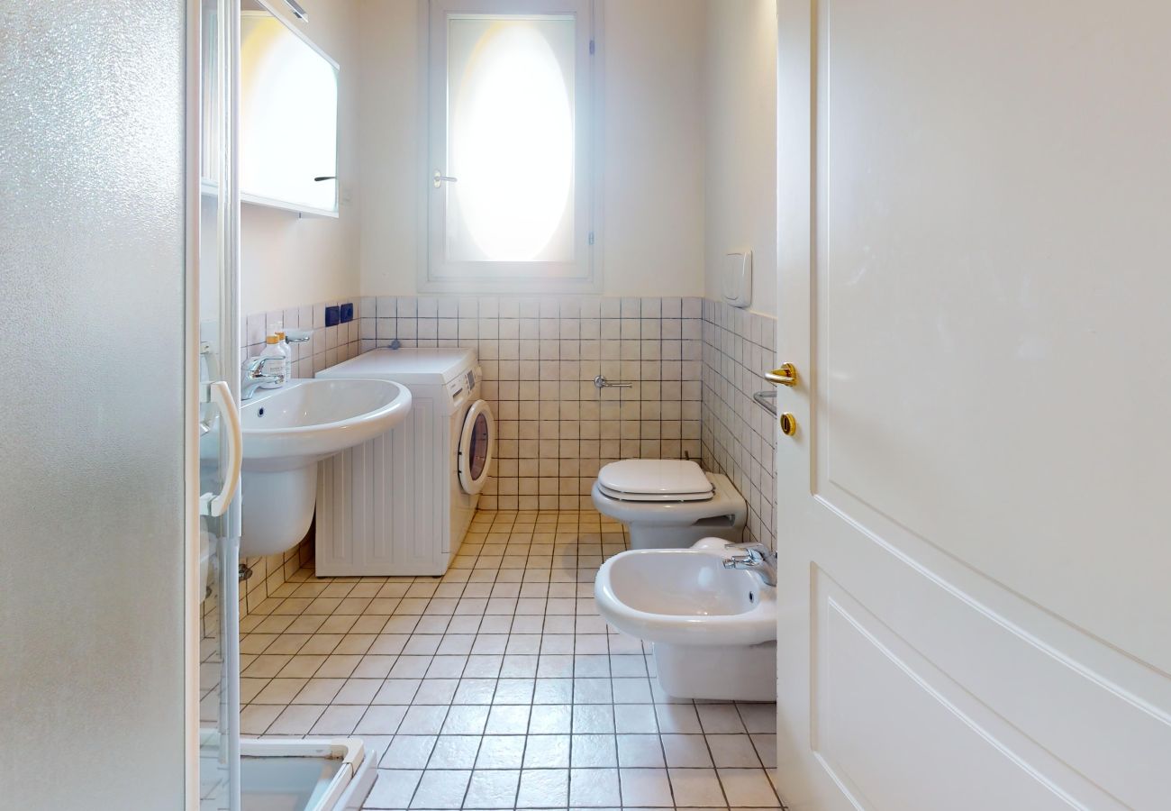 Ferienwohnung in Manerba del Garda - Borgo Torchio F23 By Bookinggardalake
