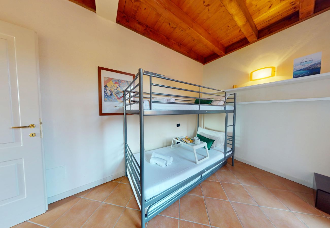 Ferienwohnung in Manerba del Garda - Borgo Torchio F23 By Bookinggardalake