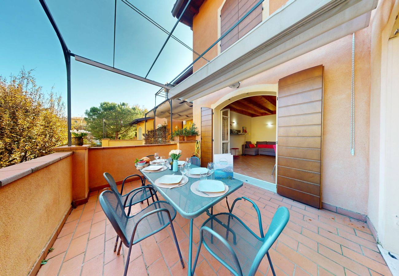 Ferienwohnung in Manerba del Garda - Borgo Torchio F23 By Bookinggardalake