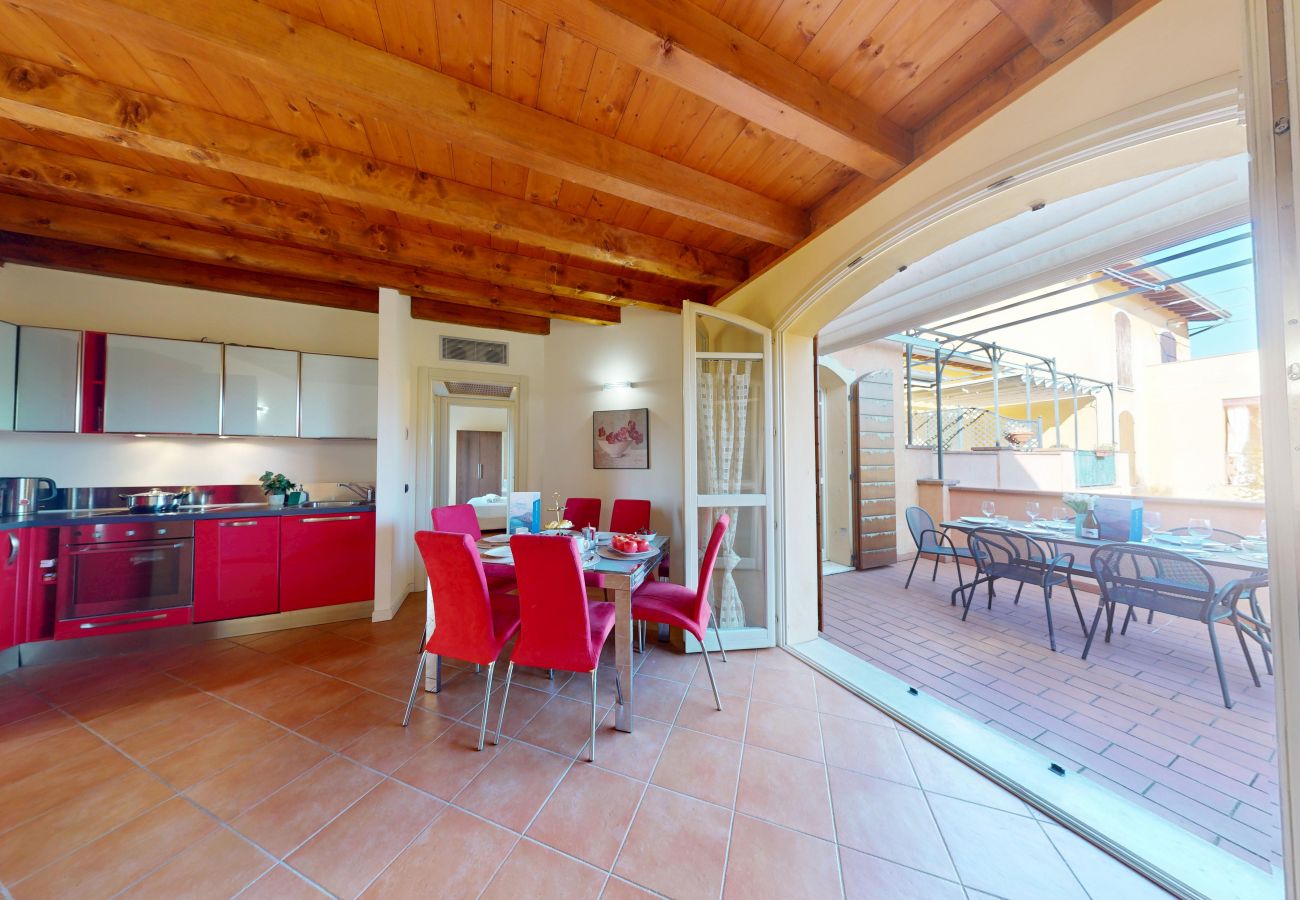 Ferienwohnung in Manerba del Garda - Borgo Torchio F23 By Bookinggardalake
