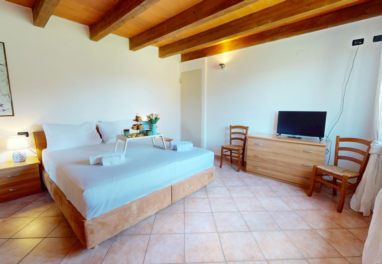 Ferienwohnung in Manerba del Garda - Lido Apartment by Booking Garda Lake