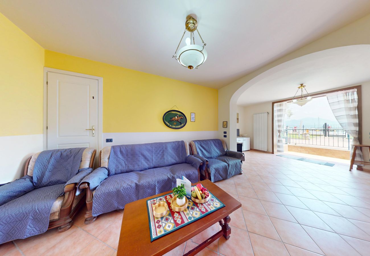 Ferienwohnung in Manerba del Garda - Spiaggia Apartment by Booking Garda Lake