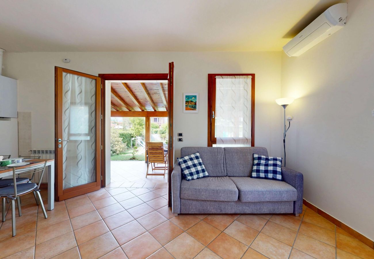 Villa in Manerba del Garda - Villa Dolce Riva Lake Escape by bookinggardalake