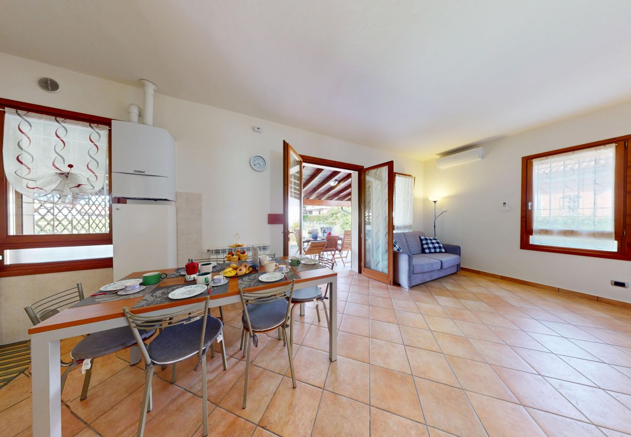Villa in Manerba del Garda - Villa Dolce Riva Lake Escape by bookinggardalake