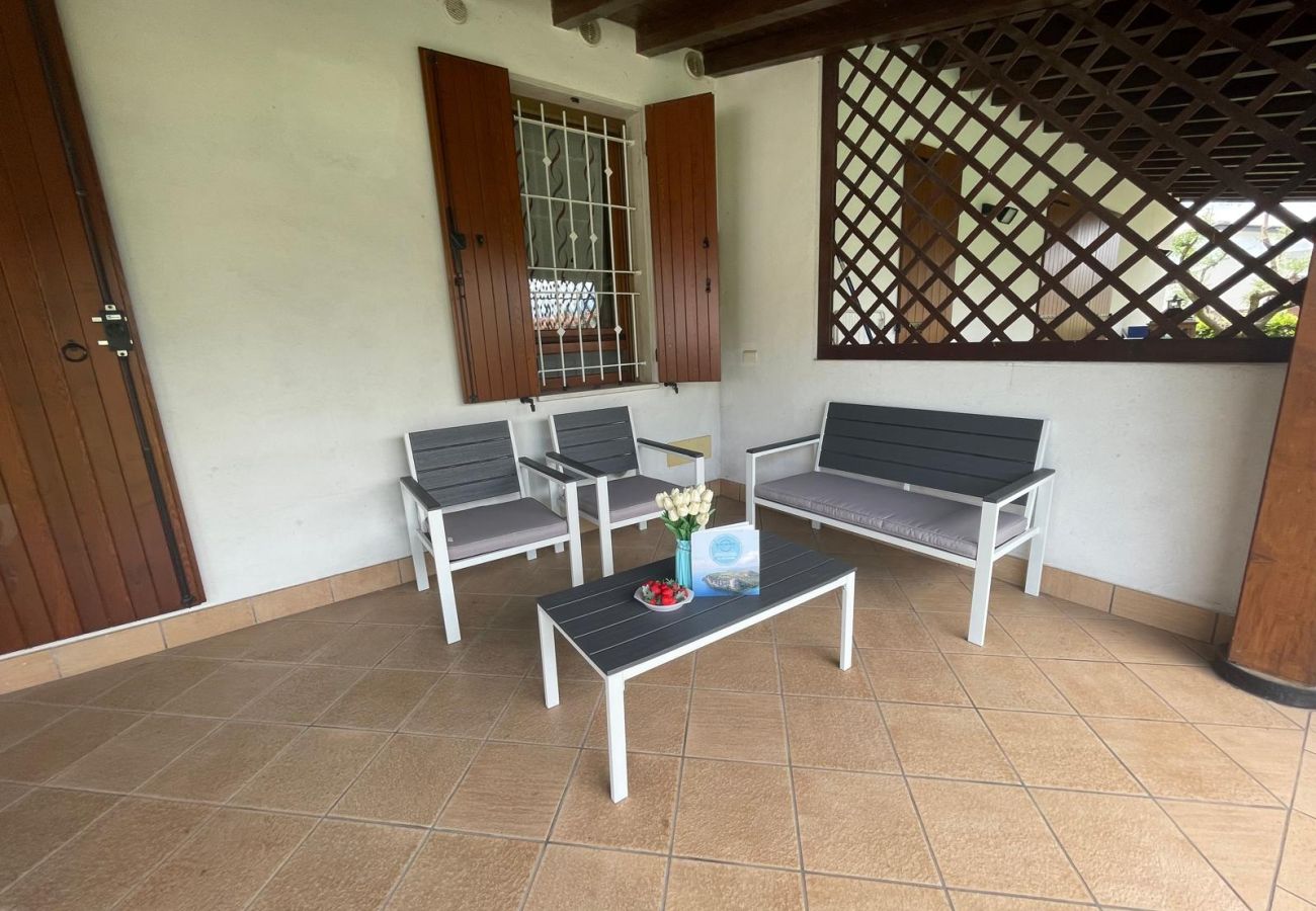 Villa in Manerba del Garda - Villa Dolce Riva Lake Escape by bookinggardalake