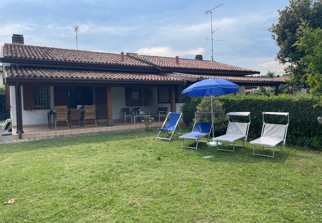 Villa in Manerba del Garda - Villa Dolce Riva Lake Escape by bookinggardalake