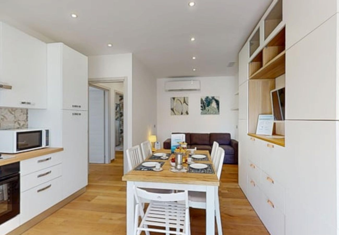 Ferienwohnung in Puegnago sul Garda - Garda Hub Retreat by Booking Garda Lake
