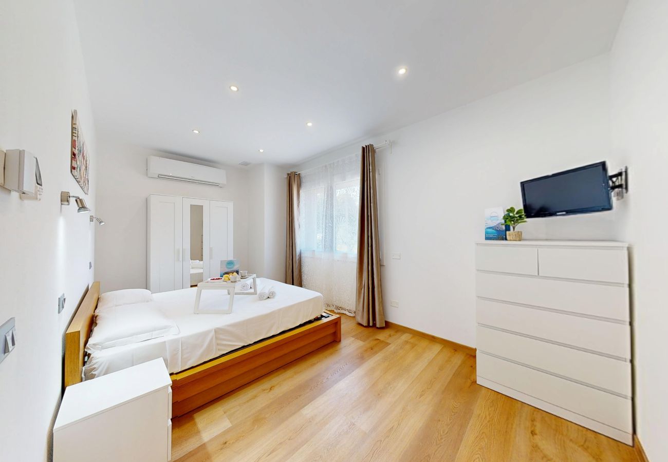 Ferienwohnung in Puegnago sul Garda - Garda Hub Retreat by Booking Garda Lake
