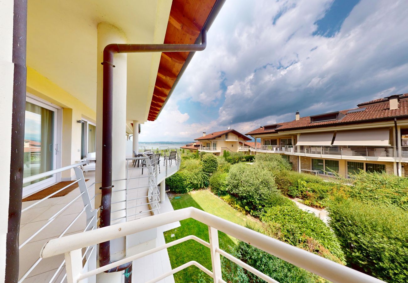 Ferienwohnung in Sirmione - Sirmio Dream View Suite by Bookinggardalake