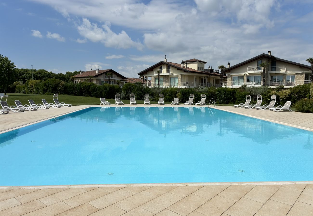 Ferienwohnung in Sirmione - Sirmio Dream View Suite by Bookinggardalake