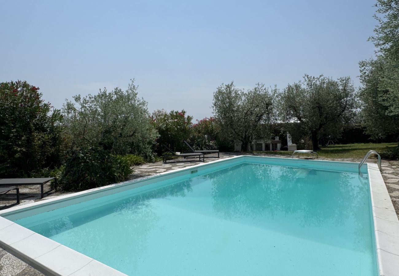 Villa in Soiano del Lago - Villa Sunset lakeview-private pool-by Booking Gard