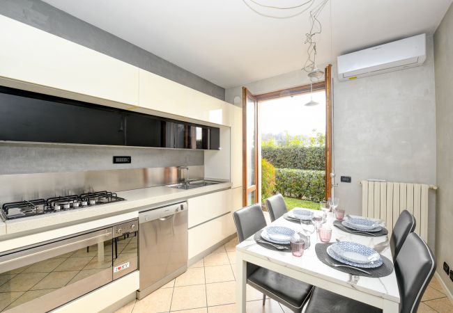 Apartment in Manerba del Garda - Maison Elisa a Manerba By Bookinggardalake Apartment in Manerba del Garda - Maison Elisa a Manerba By Bookinggardalake