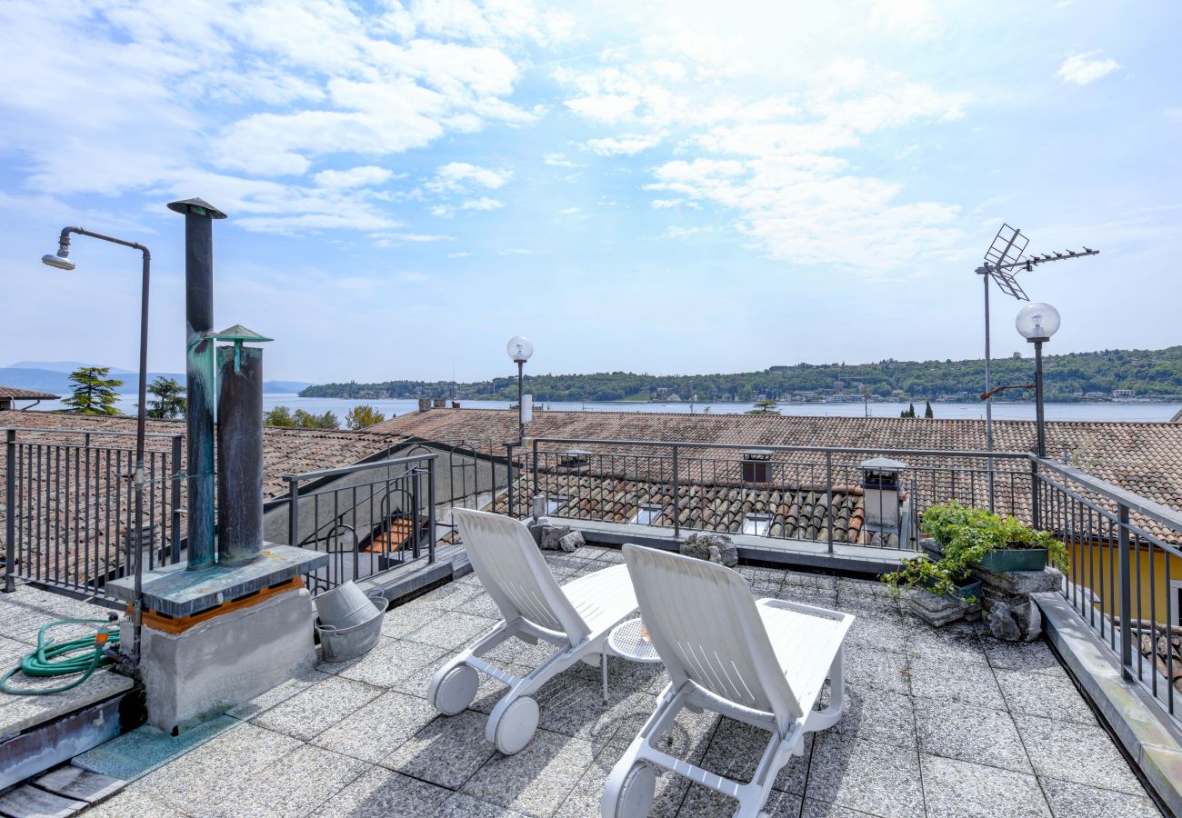 Apartment in Salò - Fantoni Luxury Loft in Salò By Bookinggardalake