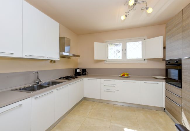 Villa in Manerba del Garda - Villa Iris a Manerba del Garda By Bookinggardalake Villa in Manerba del Garda - Villa Iris a Manerba del Garda By Bookinggardalake