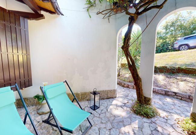 Villa in San Felice del Benaco - Villa Elvira wonderful view  By Bookinggardalake