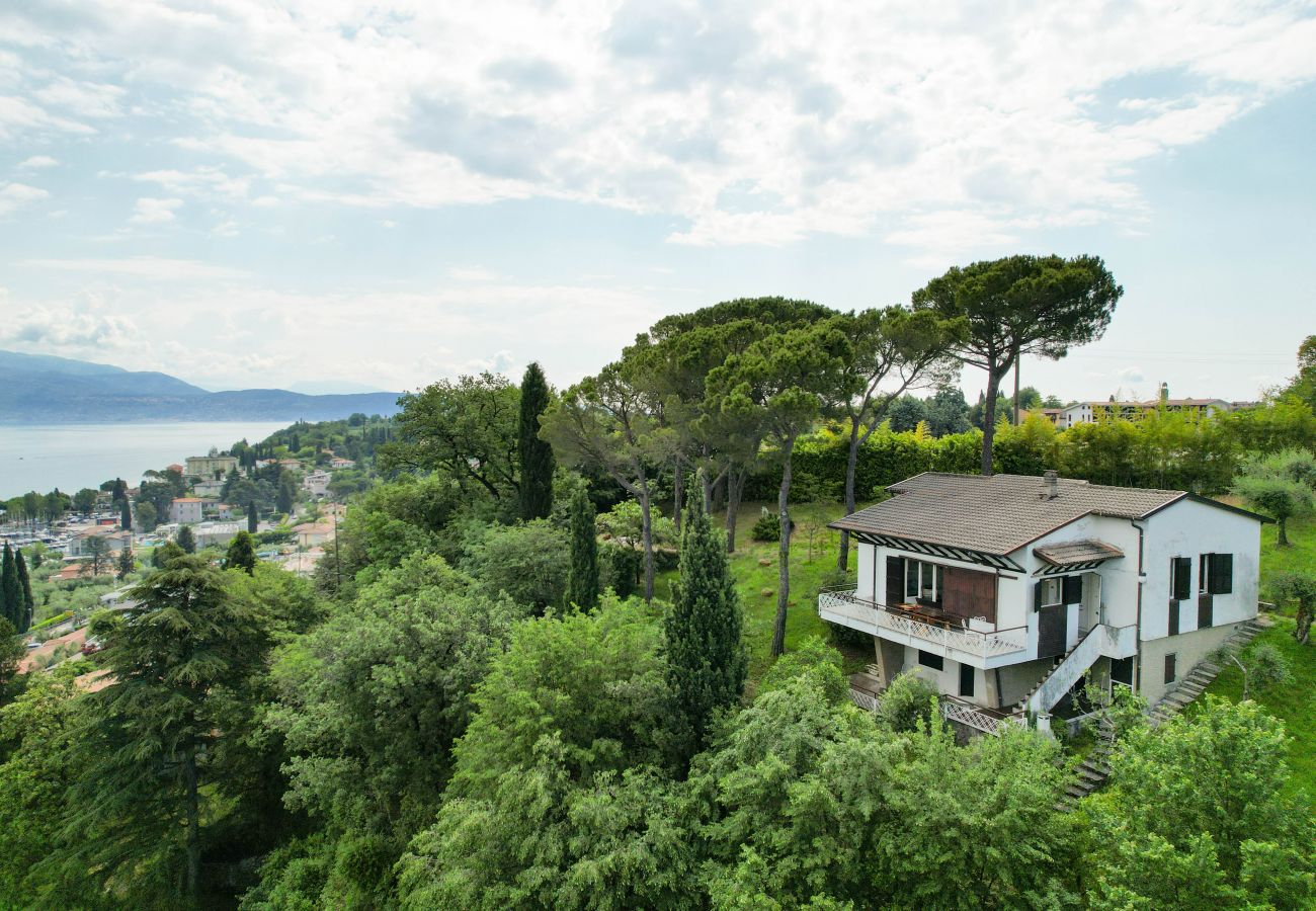 Villa in San Felice del Benaco - Villa Elvira wonderful view  By Bookinggardalake