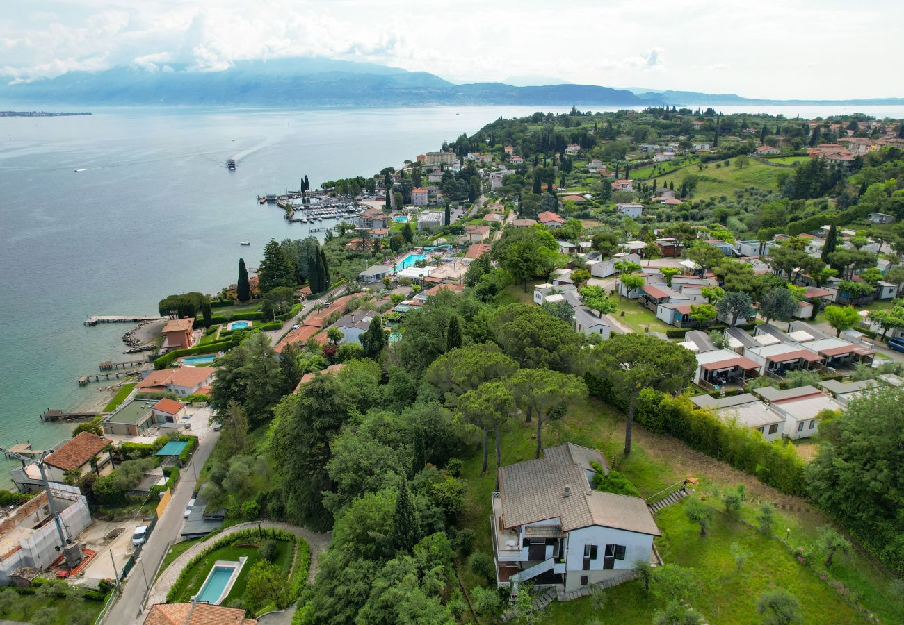 Villa in San Felice del Benaco - Villa Elvira wonderful view  By Bookinggardalake