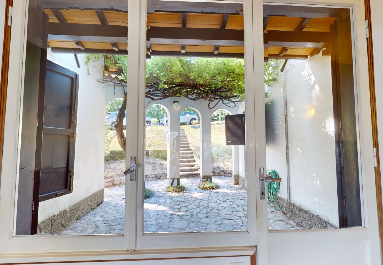 Villa in San Felice del Benaco - Villa Elvira wonderful view  By Bookinggardalake