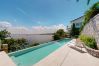 Villa in Manerba del Garda - Villa Flora luxury pool by Bookinggardalake