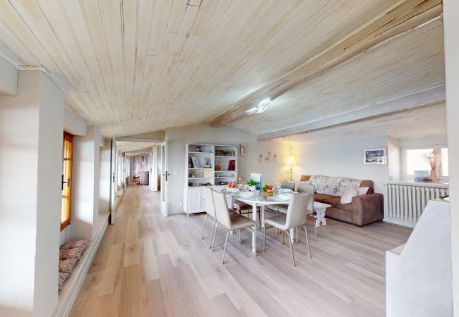 Apartment in Salò - ATTICO AGATA magic lake view By Bookinggardala