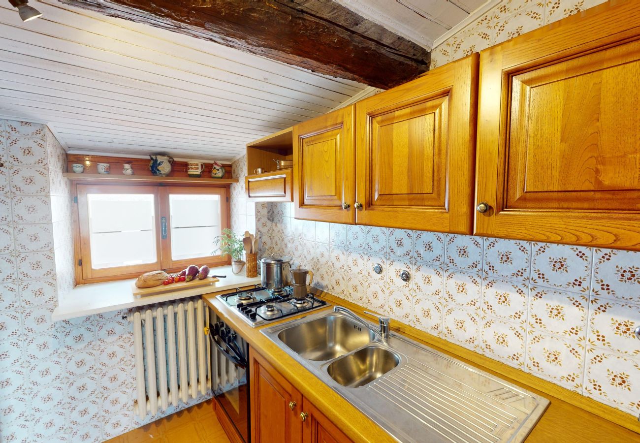 Apartment in Salò - Casale Massina ATTICO AGATA By Bookinggardalake Apartment in Salò - Casale Massina ATTICO AGATA By Bookinggardalake