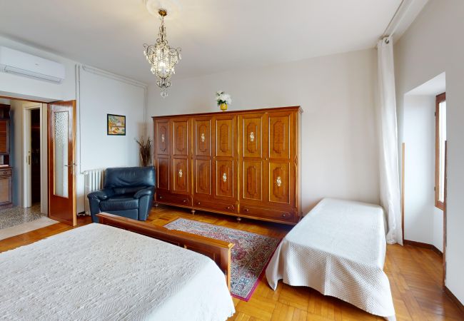 Apartment in Salò - Casale Massina QUARZO a Salò By Bookinggardalake Apartment in Salò - Casale Massina QUARZO a Salò By Bookinggardalake