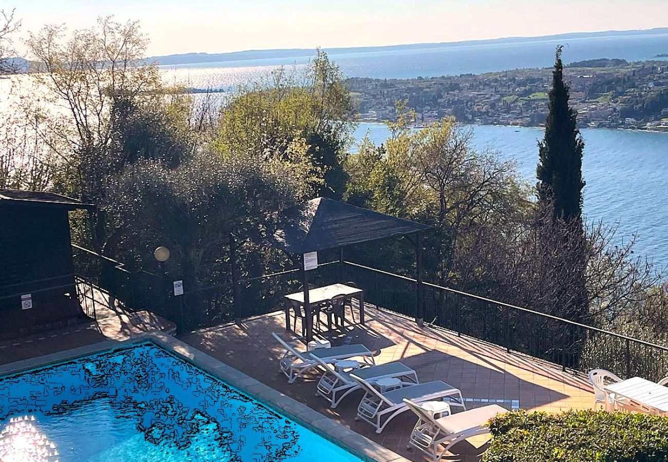 Apartment in Salò - Apt QUARZO Salò magic lake view By Bookinggardalak