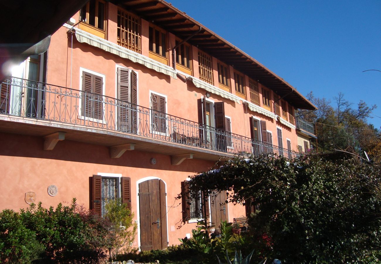 Apartment in Salò - Casale Massina GIADA a Salò By Bookinggardalake Apartment in Salò - Casale Massina GIADA a Salò By Bookinggardalake